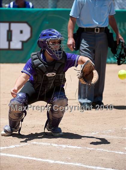 Thumbnail 3 in Santana vs University City (CIF SDS D3 Final) photogallery.