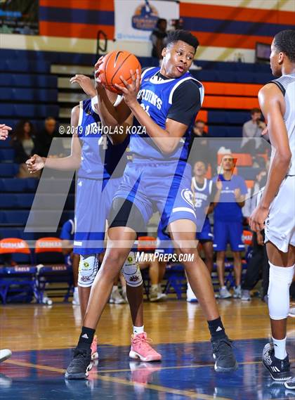 Thumbnail 2 in Prolific Prep of Napa Valley vs. Hillcrest Prep (Tarkanian Classic) photogallery.