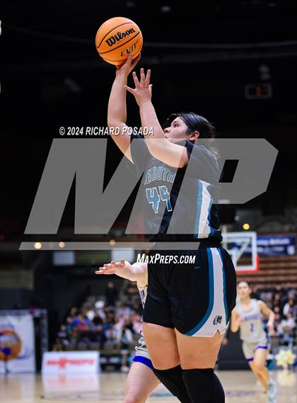 Thumbnail 1 in Immanuel vs. Mendota (CIF CS Basketball Championships D IV) photogallery.
