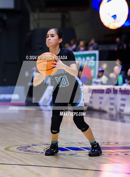 Thumbnail 3 in Immanuel vs. Mendota (CIF CS Basketball Championships D IV) photogallery.
