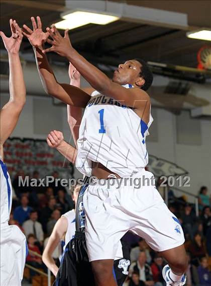 Thumbnail 1 in Sacramento Waldorf vs. Capital Christian (CIF SJS D5 Playoffs) photogallery.