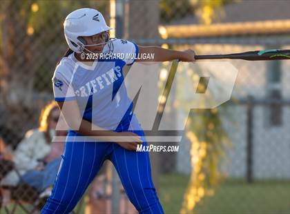 Thumbnail 2 in Seahawks Vs Griffins photogallery.