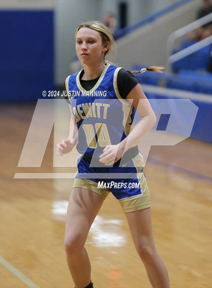 Thumbnail 1 in Fouke vs. DeWitt (AAA 3A-4 Regional Round 1) photogallery.