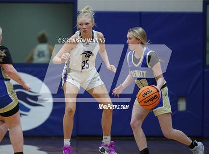 Thumbnail 1 in Fouke vs. DeWitt (AAA 3A-4 Regional Round 1) photogallery.