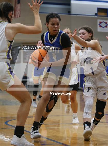 Thumbnail 3 in Fouke vs. DeWitt (AAA 3A-4 Regional Round 1) photogallery.
