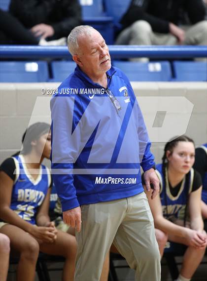 Thumbnail 2 in Fouke vs. DeWitt (AAA 3A-4 Regional Round 1) photogallery.