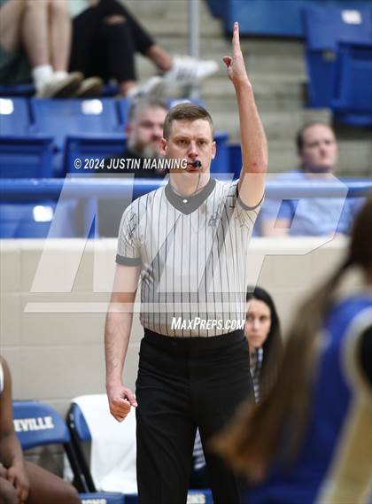 Thumbnail 2 in Fouke vs. DeWitt (AAA 3A-4 Regional Round 1) photogallery.