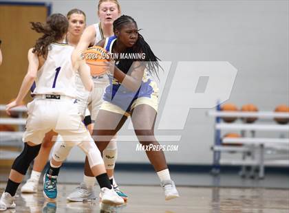 Thumbnail 2 in Fouke vs. DeWitt (AAA 3A-4 Regional Round 1) photogallery.