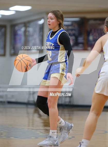 Thumbnail 1 in Fouke vs. DeWitt (AAA 3A-4 Regional Round 1) photogallery.
