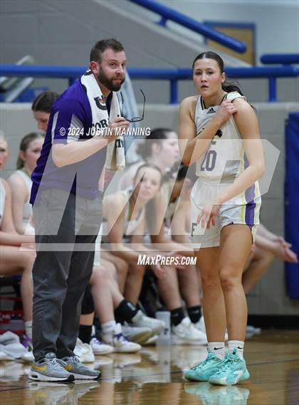 Thumbnail 3 in Fouke vs. DeWitt (AAA 3A-4 Regional Round 1) photogallery.