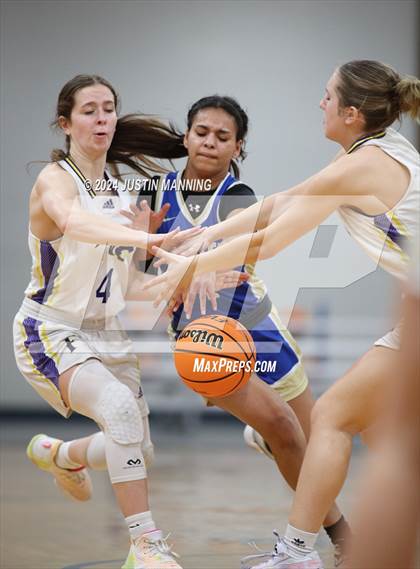 Thumbnail 3 in Fouke vs. DeWitt (AAA 3A-4 Regional Round 1) photogallery.