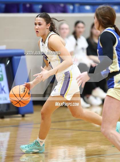Thumbnail 2 in Fouke vs. DeWitt (AAA 3A-4 Regional Round 1) photogallery.