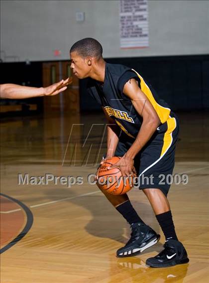Thumbnail 3 in Marshall vs. Duncanville (McDonalds Texas Invitational) photogallery.