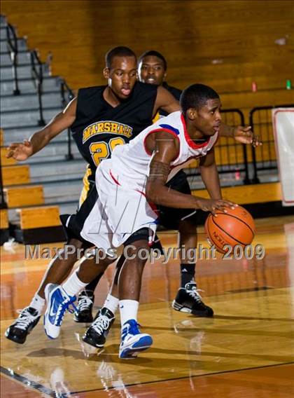 Thumbnail 3 in Marshall vs. Duncanville (McDonalds Texas Invitational) photogallery.