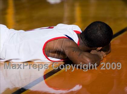 Thumbnail 2 in Marshall vs. Duncanville (McDonalds Texas Invitational) photogallery.