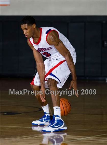 Thumbnail 2 in Marshall vs. Duncanville (McDonalds Texas Invitational) photogallery.