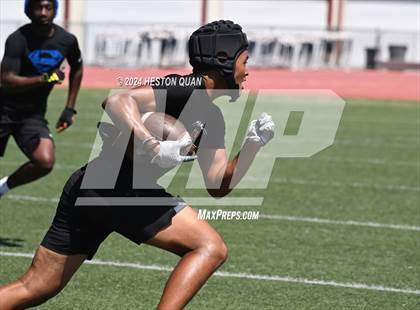 Thumbnail 1 in Serra vs. San Clemente (Brave 8 Invitational) photogallery.