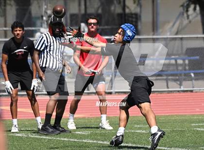 Thumbnail 2 in Serra vs. San Clemente (Brave 8 Invitational) photogallery.