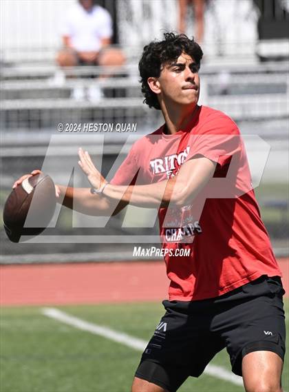 Thumbnail 2 in Serra vs. San Clemente (Brave 8 Invitational) photogallery.