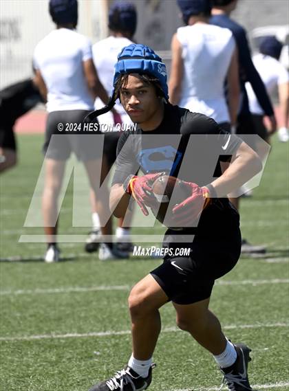 Thumbnail 3 in Serra vs. San Clemente (Brave 8 Invitational) photogallery.