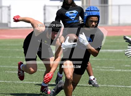 Thumbnail 2 in Serra vs. San Clemente (Brave 8 Invitational) photogallery.