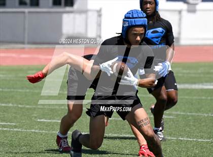 Thumbnail 3 in Serra vs. San Clemente (Brave 8 Invitational) photogallery.