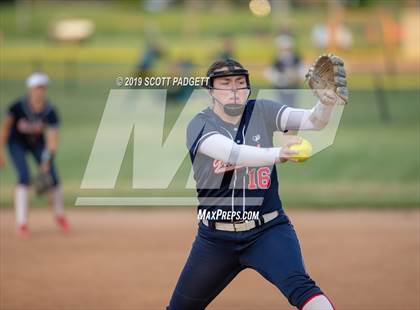 Thumbnail 3 in Mater Dei Catholic vs. Great Oak (Michelle Carew Classic) photogallery.