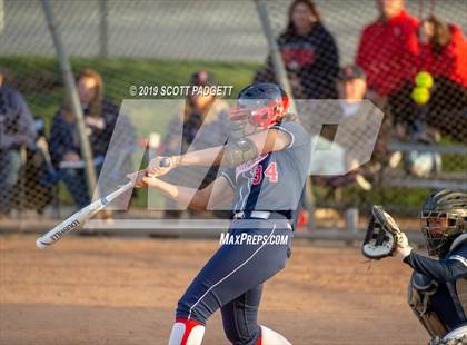 Thumbnail 1 in Mater Dei Catholic vs. Great Oak (Michelle Carew Classic) photogallery.