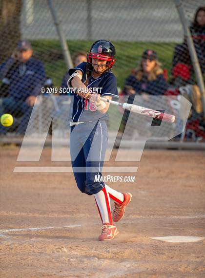Thumbnail 1 in Mater Dei Catholic vs. Great Oak (Michelle Carew Classic) photogallery.