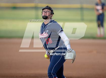 Thumbnail 1 in Mater Dei Catholic vs. Great Oak (Michelle Carew Classic) photogallery.