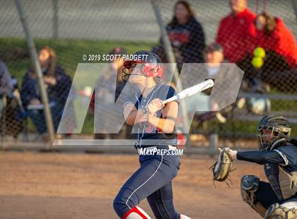 Thumbnail 2 in Mater Dei Catholic vs. Great Oak (Michelle Carew Classic) photogallery.