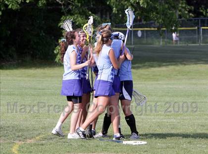 Thumbnail 2 in Thornton Academy vs Kennebunk (SMAA Class A West Regional Final) photogallery.
