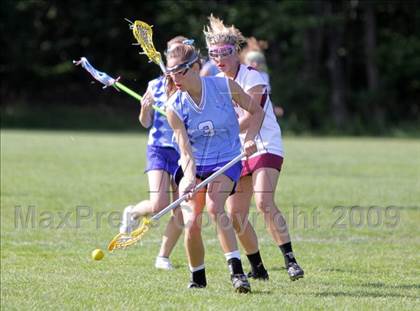 Thumbnail 1 in Thornton Academy vs Kennebunk (SMAA Class A West Regional Final) photogallery.