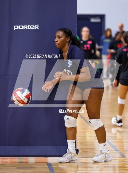 Thumbnail 3 in Dr. Phillips vs. Pine Crest photogallery.