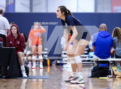 Thumbnail 2 in Dr. Phillips vs. Pine Crest photogallery.