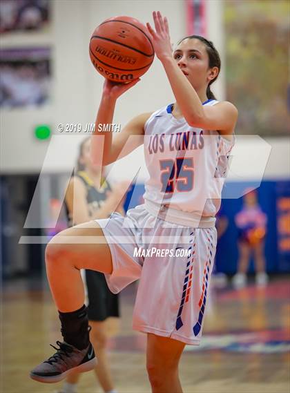 Thumbnail 3 in St. Pius X @ Los Lunas (NMAA 4A District Playoff) photogallery.