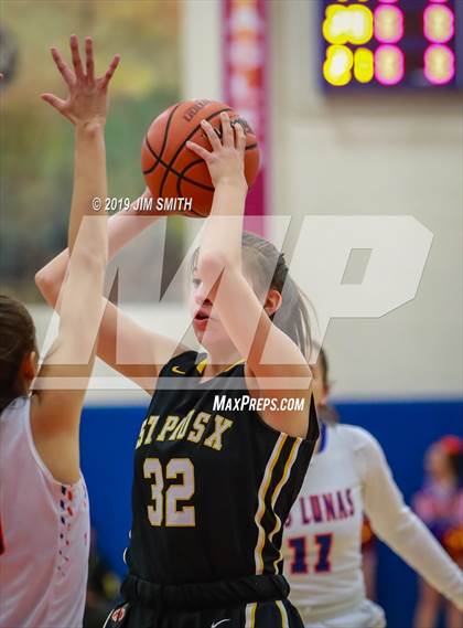 Thumbnail 3 in St. Pius X @ Los Lunas (NMAA 4A District Playoff) photogallery.