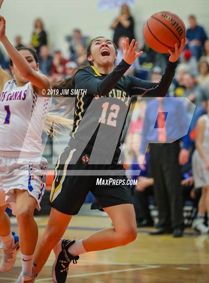 Thumbnail 3 in St. Pius X @ Los Lunas (NMAA 4A District Playoff) photogallery.