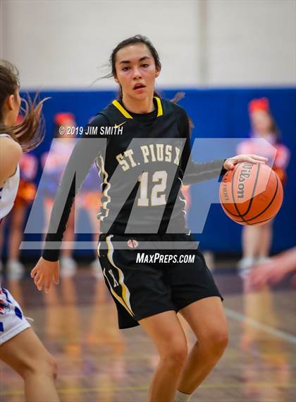 Thumbnail 1 in St. Pius X @ Los Lunas (NMAA 4A District Playoff) photogallery.