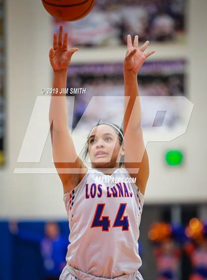 Thumbnail 2 in St. Pius X @ Los Lunas (NMAA 4A District Playoff) photogallery.