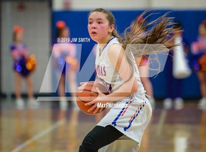 Thumbnail 3 in St. Pius X @ Los Lunas (NMAA 4A District Playoff) photogallery.