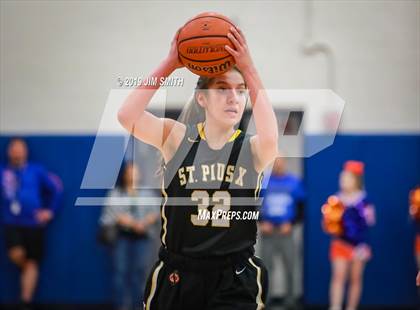 Thumbnail 1 in St. Pius X @ Los Lunas (NMAA 4A District Playoff) photogallery.