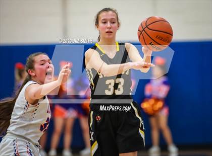 Thumbnail 1 in St. Pius X @ Los Lunas (NMAA 4A District Playoff) photogallery.
