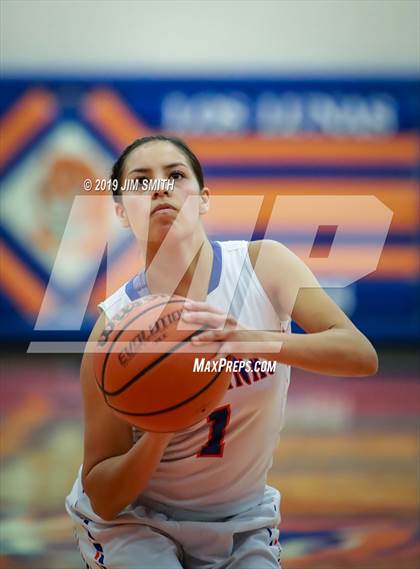 Thumbnail 1 in St. Pius X @ Los Lunas (NMAA 4A District Playoff) photogallery.