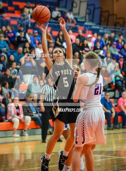 Thumbnail 1 in St. Pius X @ Los Lunas (NMAA 4A District Playoff) photogallery.