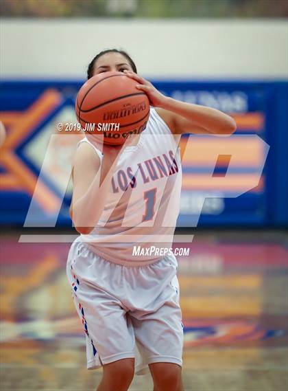Thumbnail 2 in St. Pius X @ Los Lunas (NMAA 4A District Playoff) photogallery.