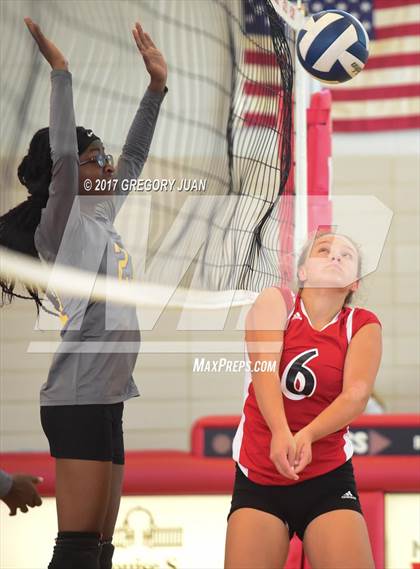 Thumbnail 2 in Edna Kar @ McGehee photogallery.