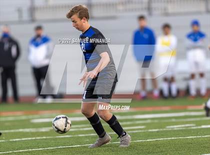 Thumbnail 2 in Millard North vs. Creighton Prep photogallery.