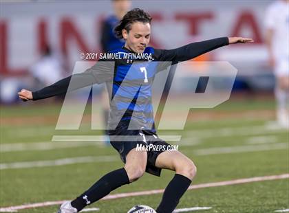 Thumbnail 2 in Millard North vs. Creighton Prep photogallery.