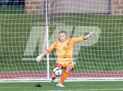 Thumbnail 3 in Millard North vs. Creighton Prep photogallery.
